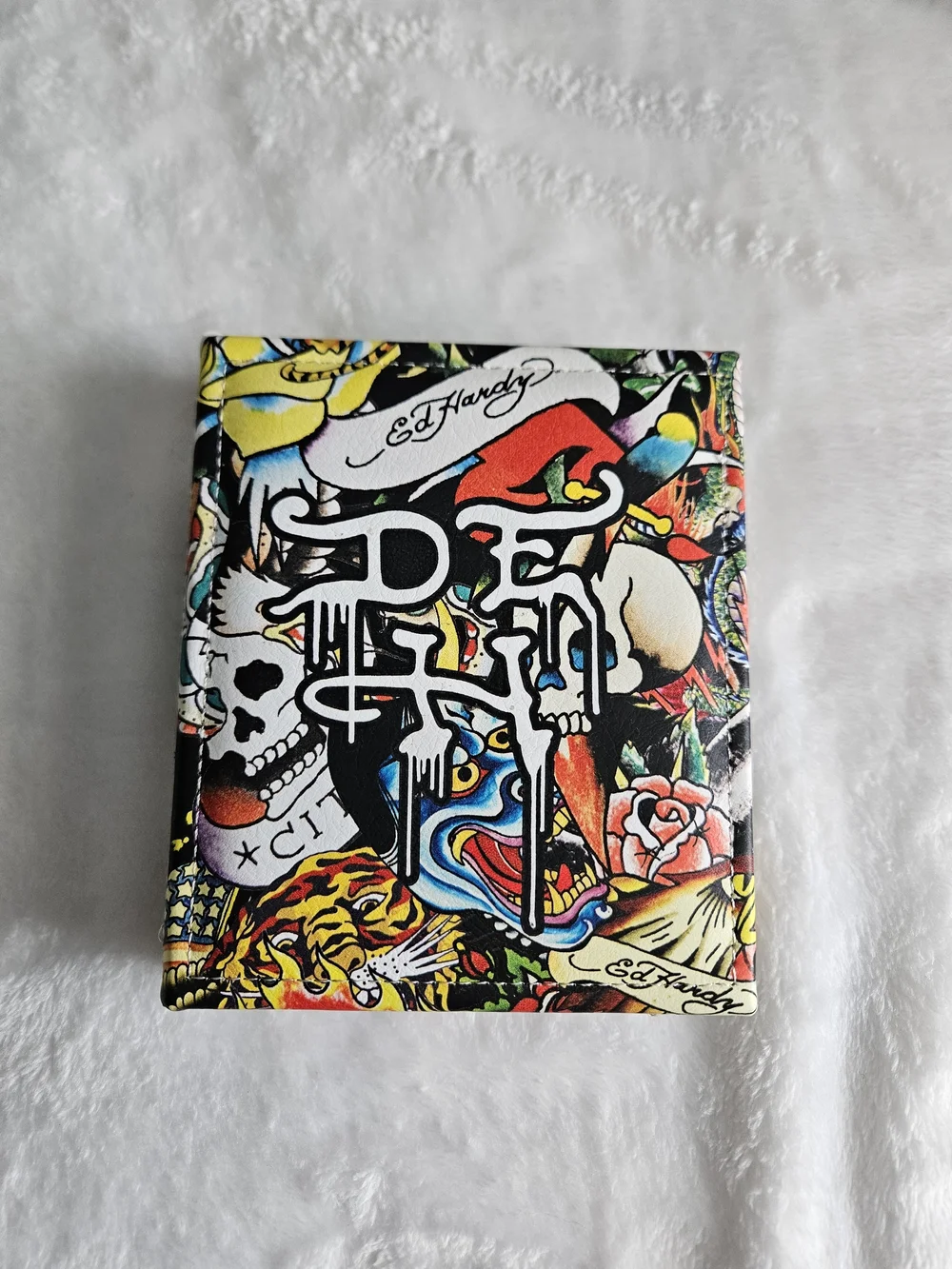 Ed Hardy Black Pebbled Leather Bi-Fold Wallet With Gift Case